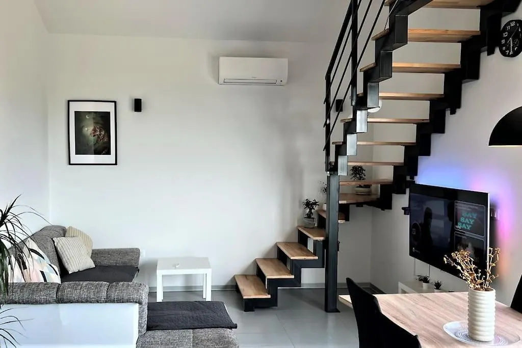 Apartment Zambratija, For Up To Six Guests