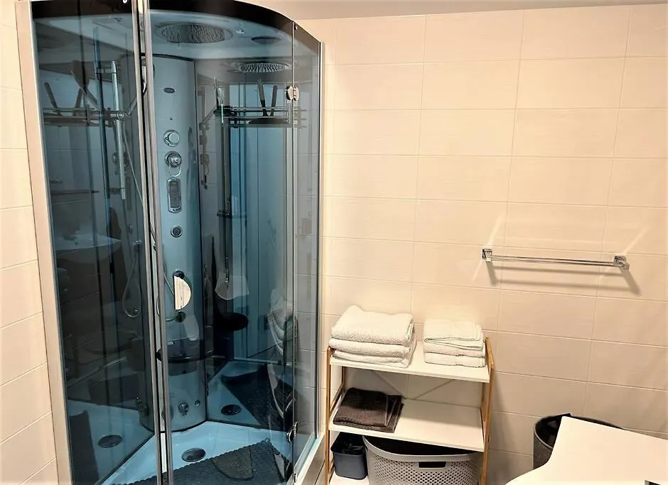 Apartment Zambratija, For Up To Six Guests